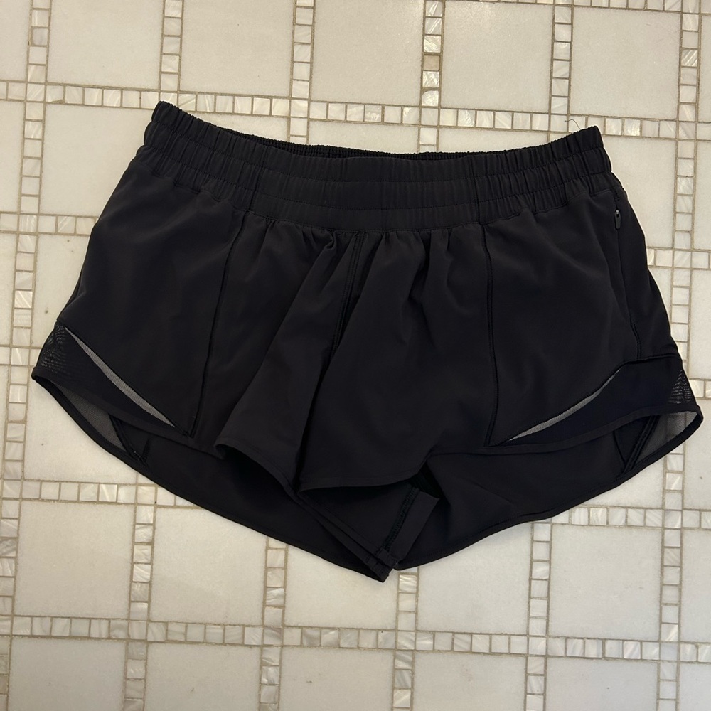 Lululemon Hotty Hot Low-Rise lined shorts